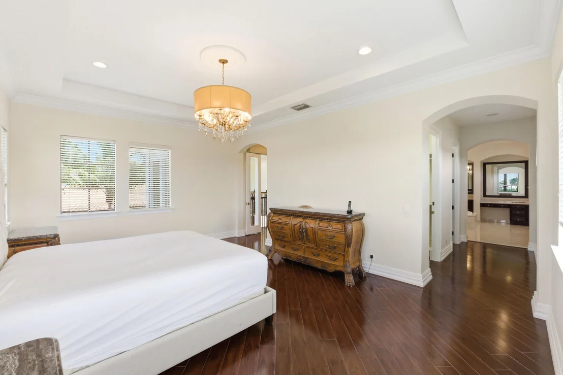Photo of 8289 Emerald Avenue