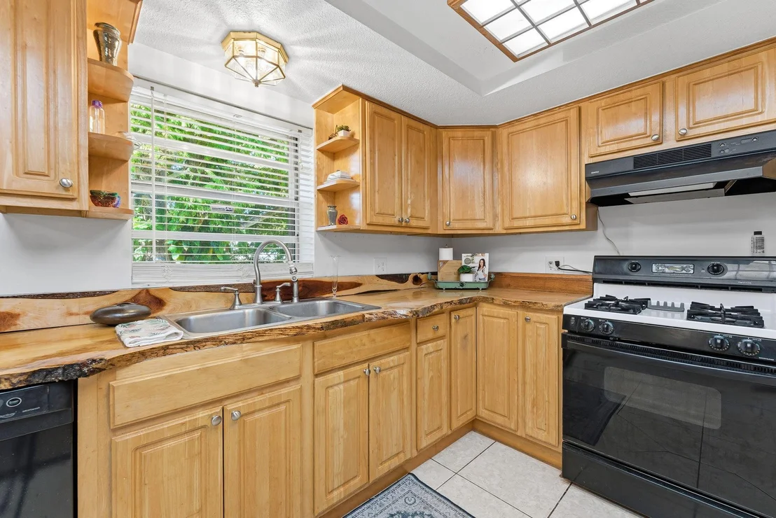Photo of 15323 E State Road 78