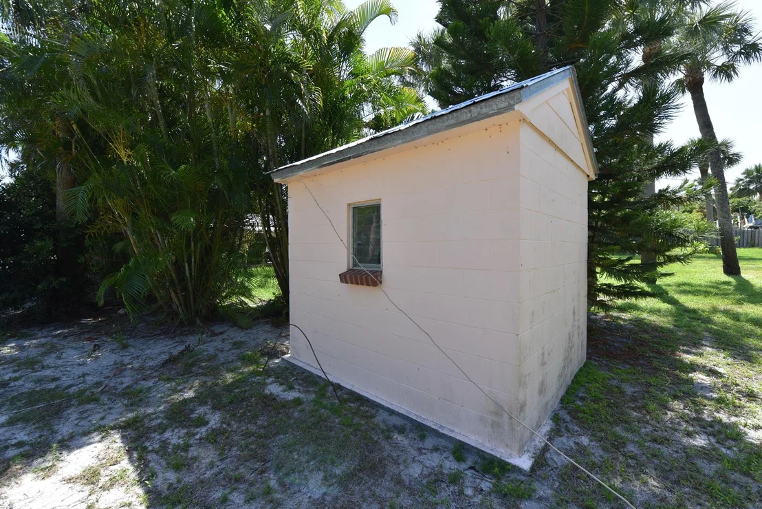 Photo of 1116 NE Oceanview Circle