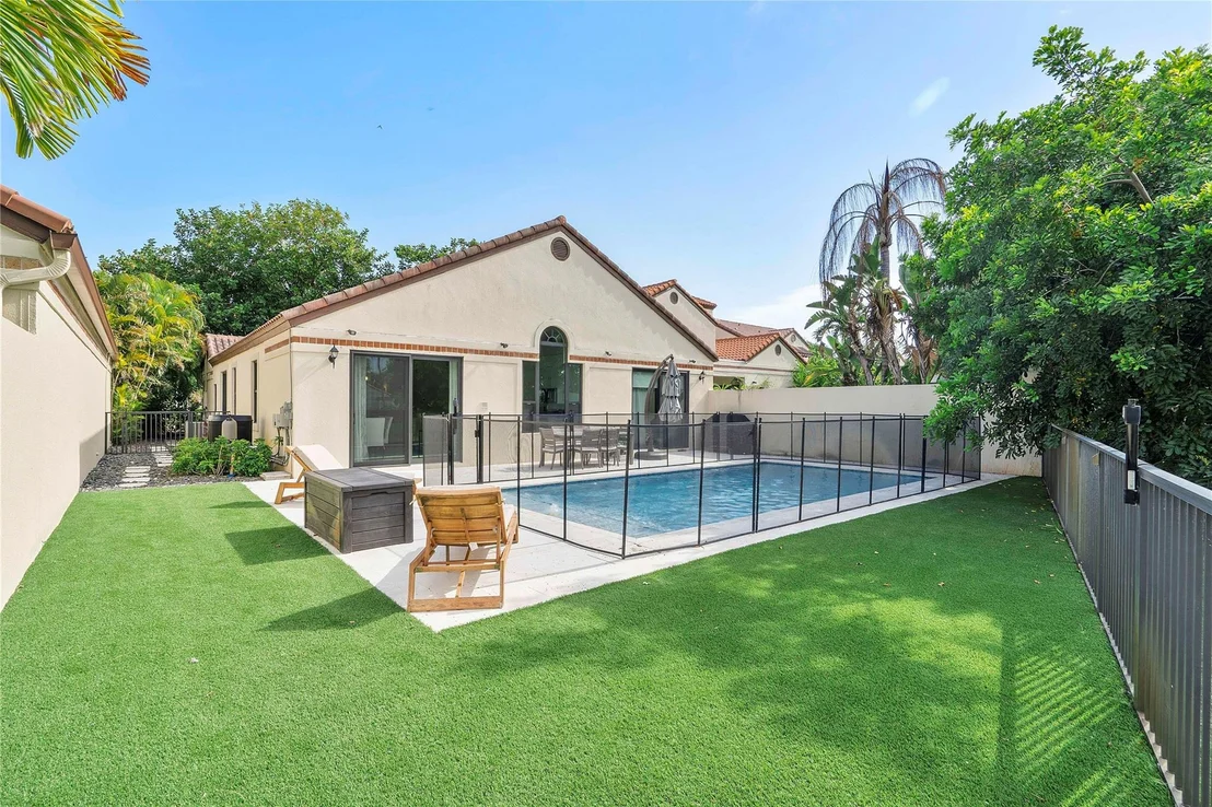 Photo of 7559 Mirabella Drive