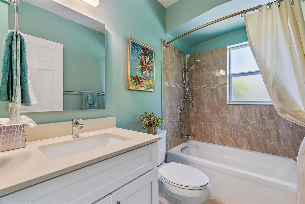 Photo of 331 Cascade Lane