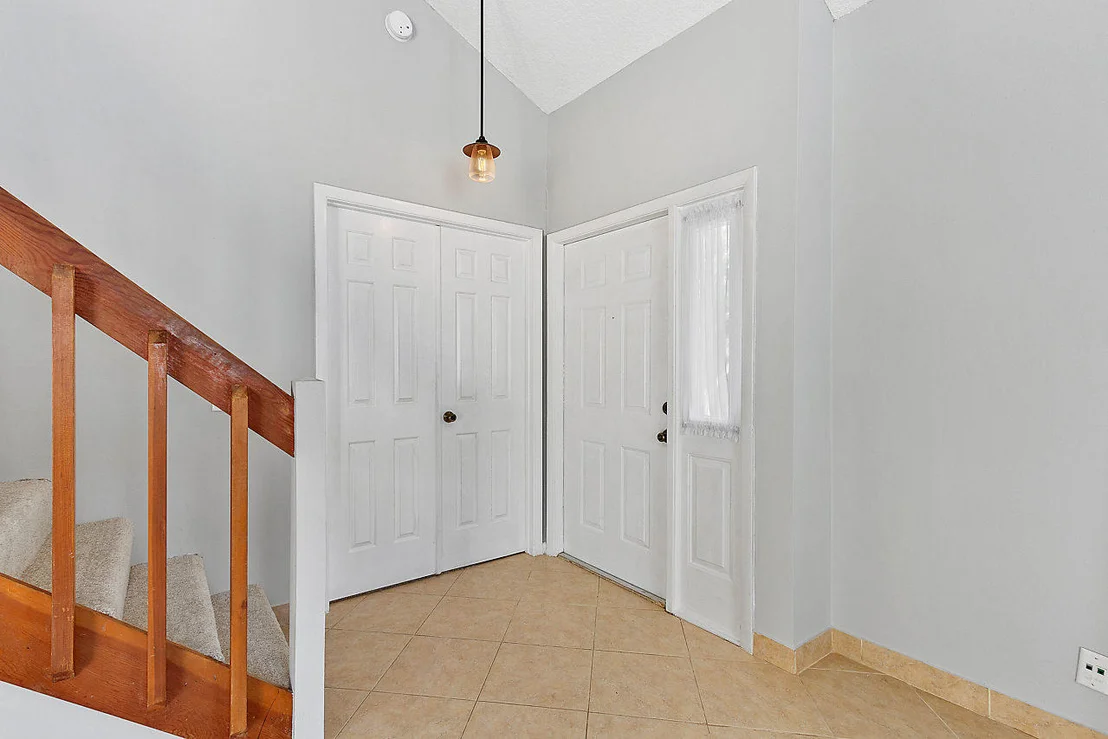 Photo of 302 Maplecrest Circle