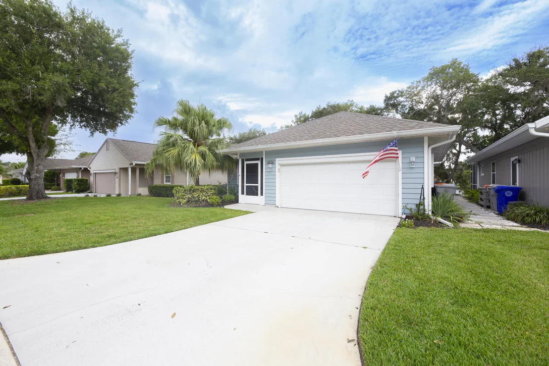 Photo of 401 Tamarind Place