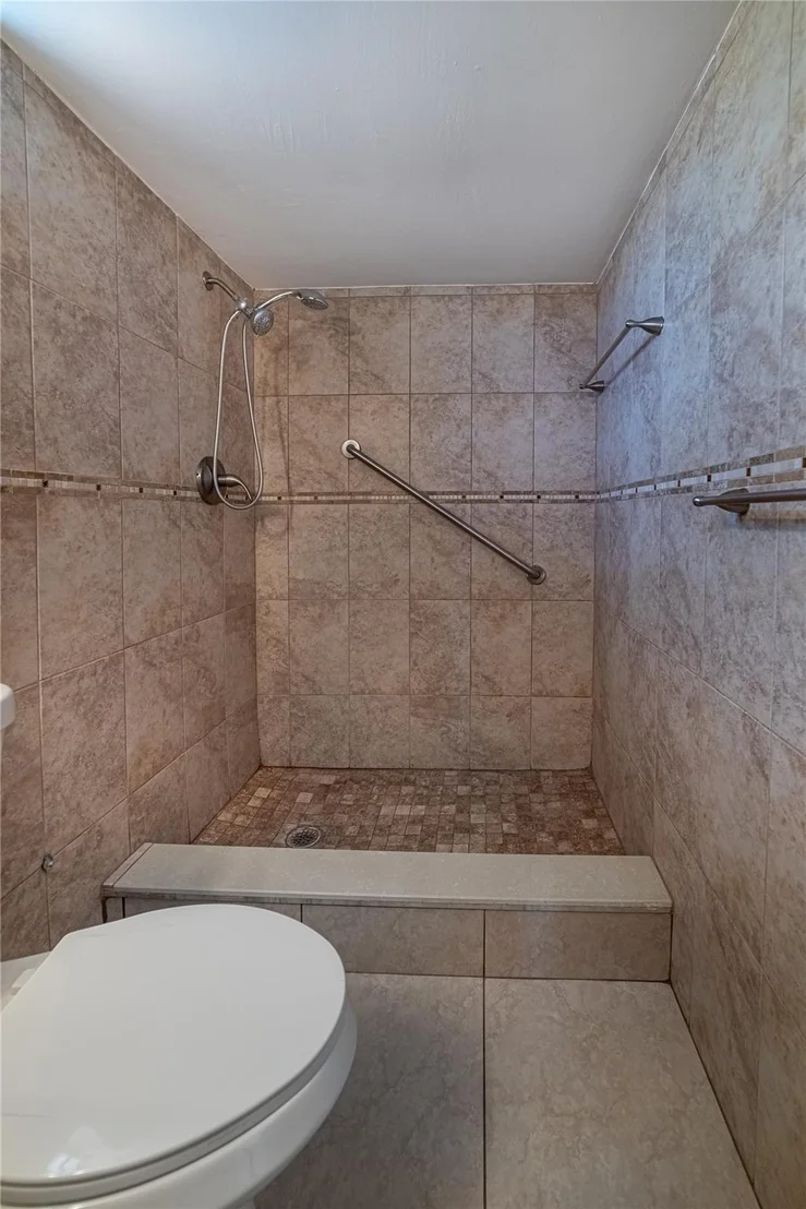 Photo of Unit 310 at 2721 Garden Drive