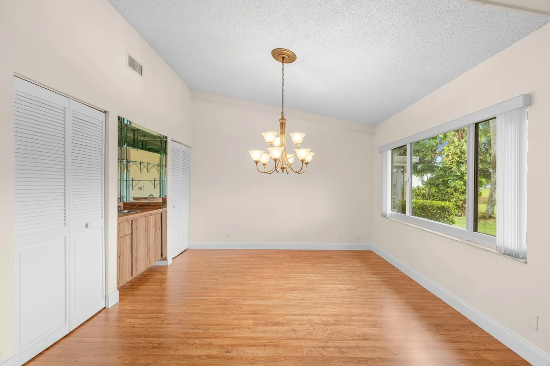 Photo of 6230 Petaluma Drive