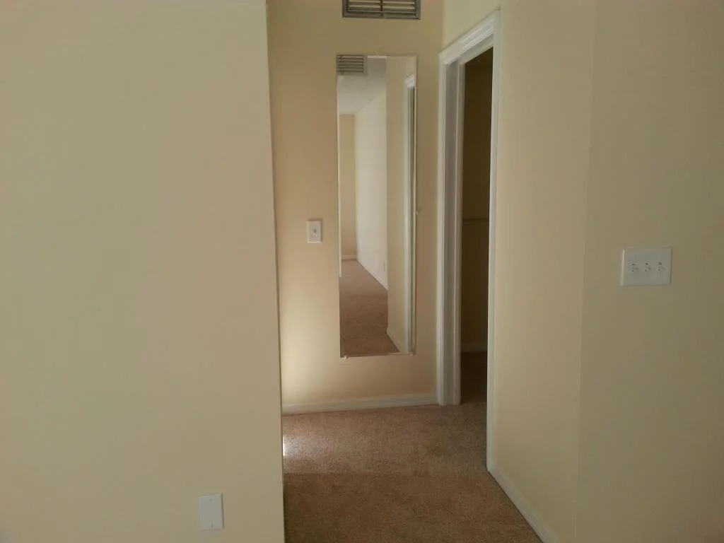 Photo of 6087 Dimond Street