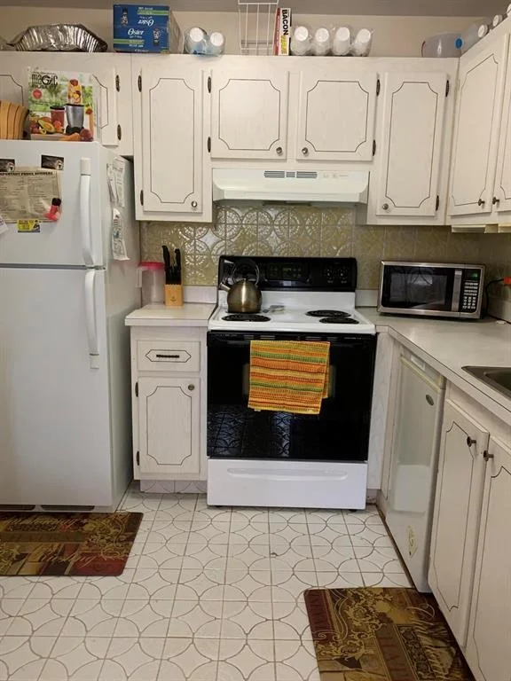 Photo of Unit D at 175 Saxony D