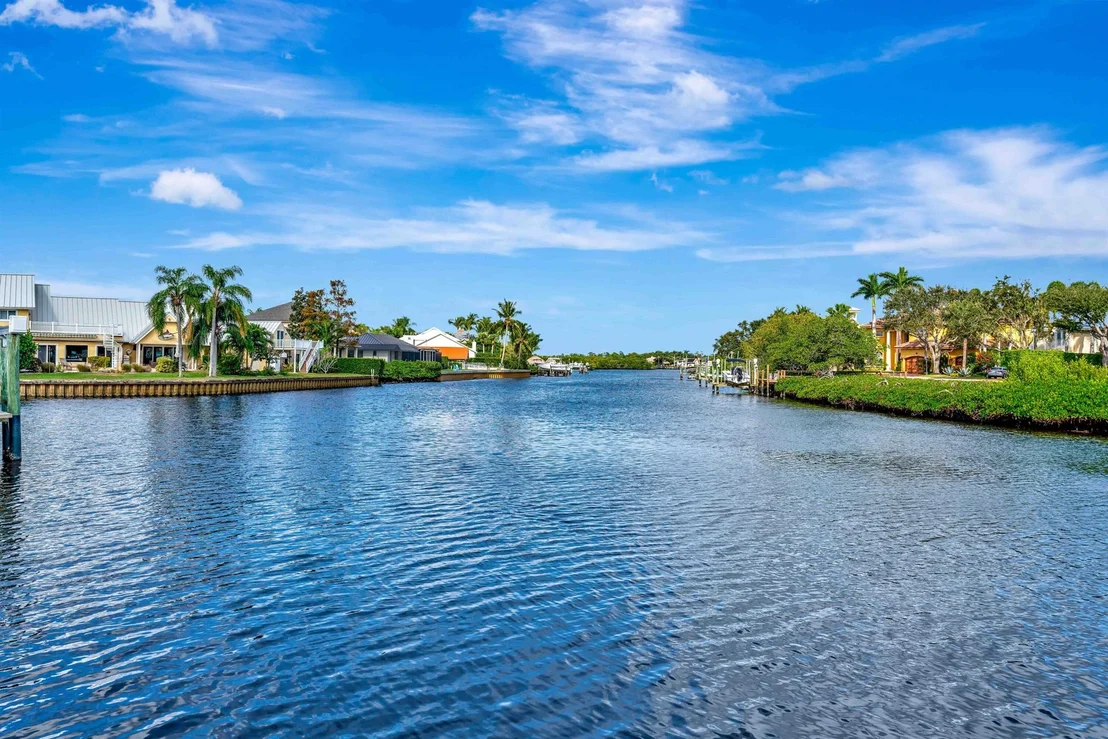 Photo of 8733 SE Compass Island Way