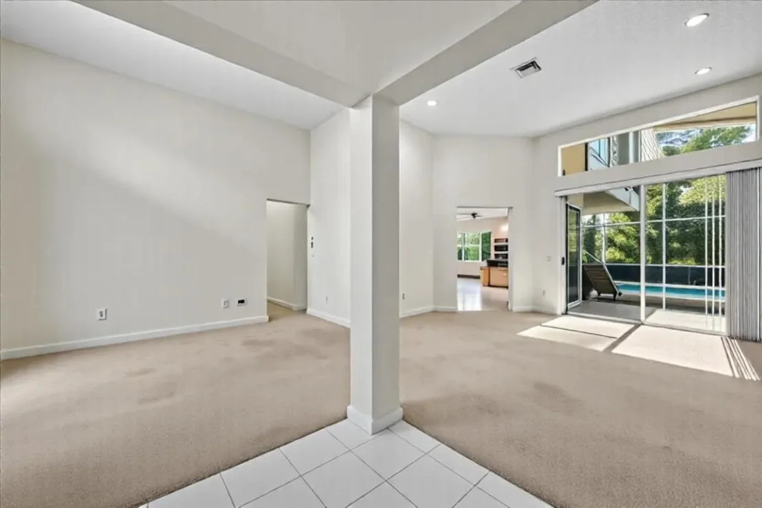 Photo of 180 Egret Circle