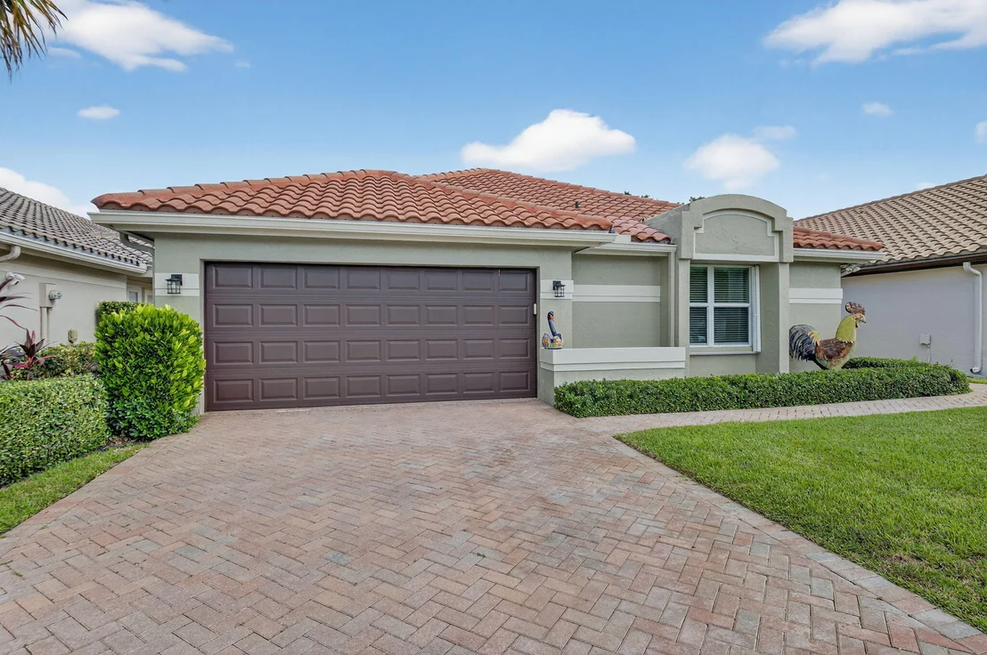 Photo of 11270 Clover Leaf Circle