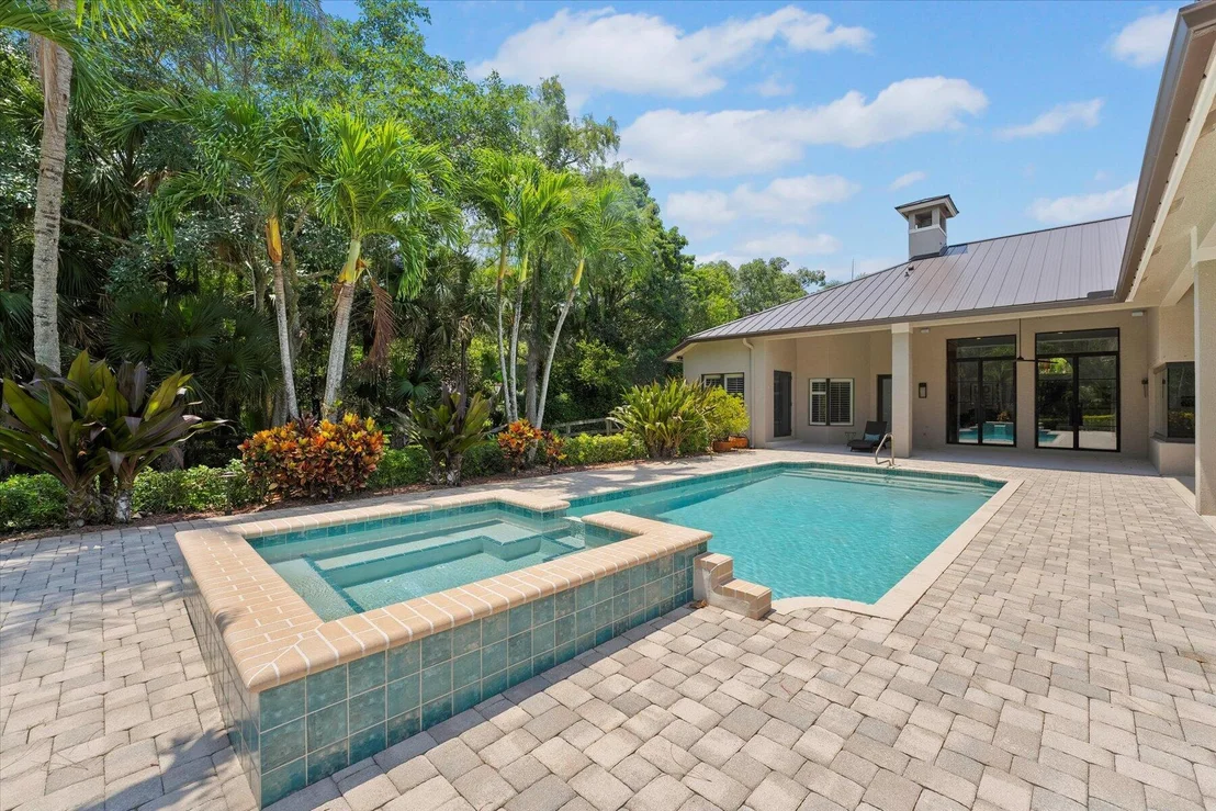 Photo of 14370 Halter Road
