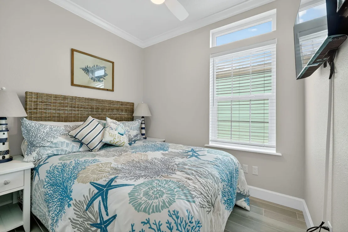 Photo of 300 NE Coastal Drive