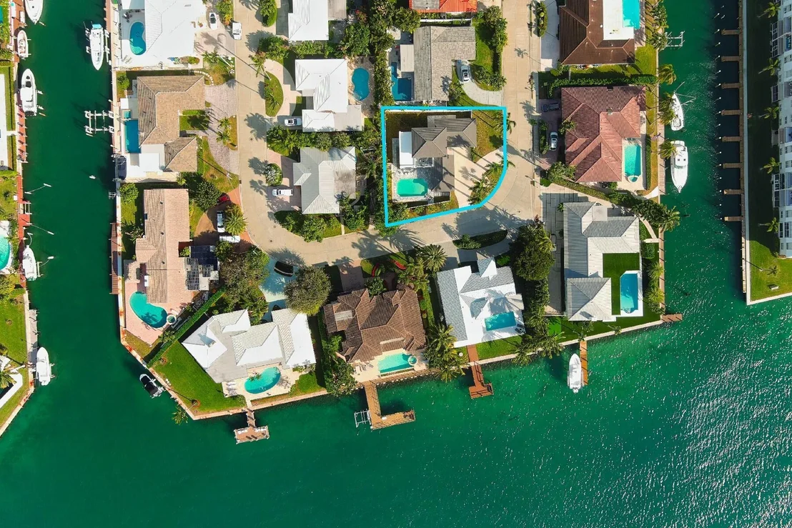 Photo of 1010 Singer Drive