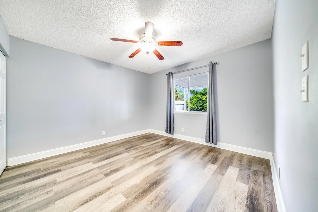 Photo of 5 Whitehall Way