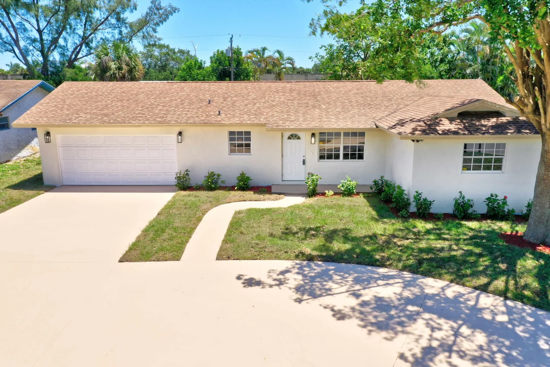 Photo of 8602 Sunset Drive