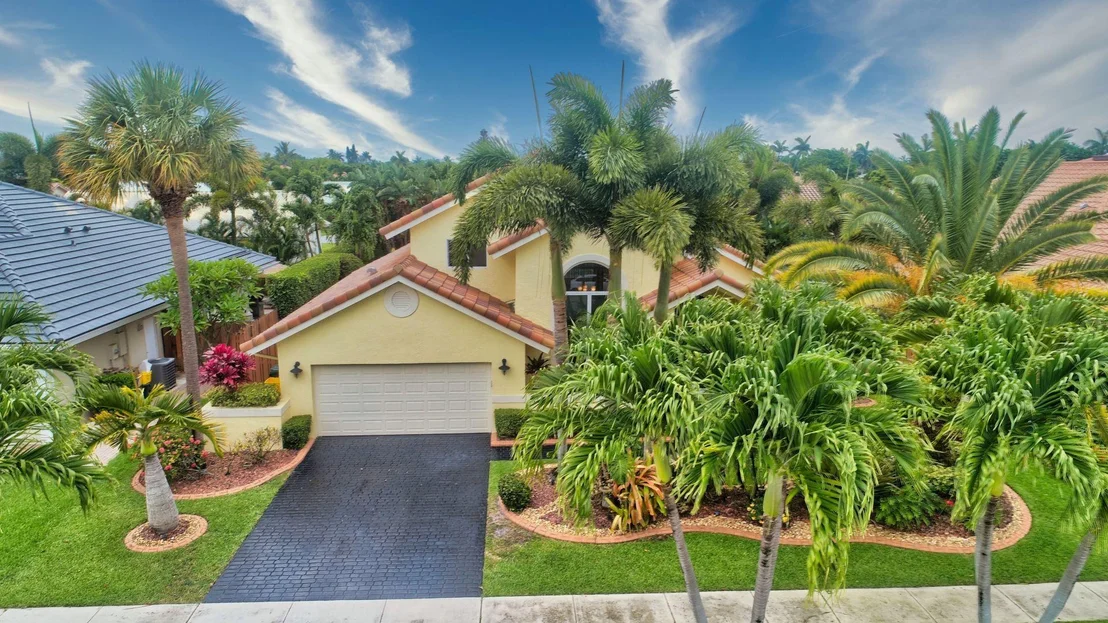 Photo of 327 Seneca Lane