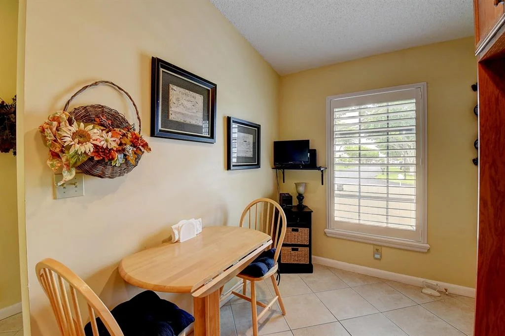 Photo of 15868 Laurel Oak Circle