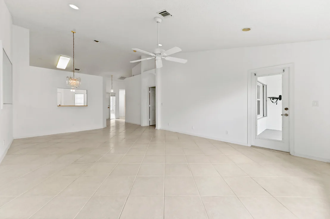 Photo of 6069 Heliconia Road