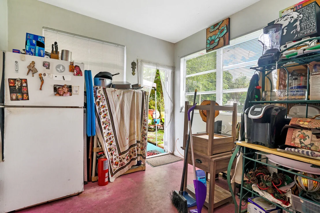Photo of 6131 Edwards Road