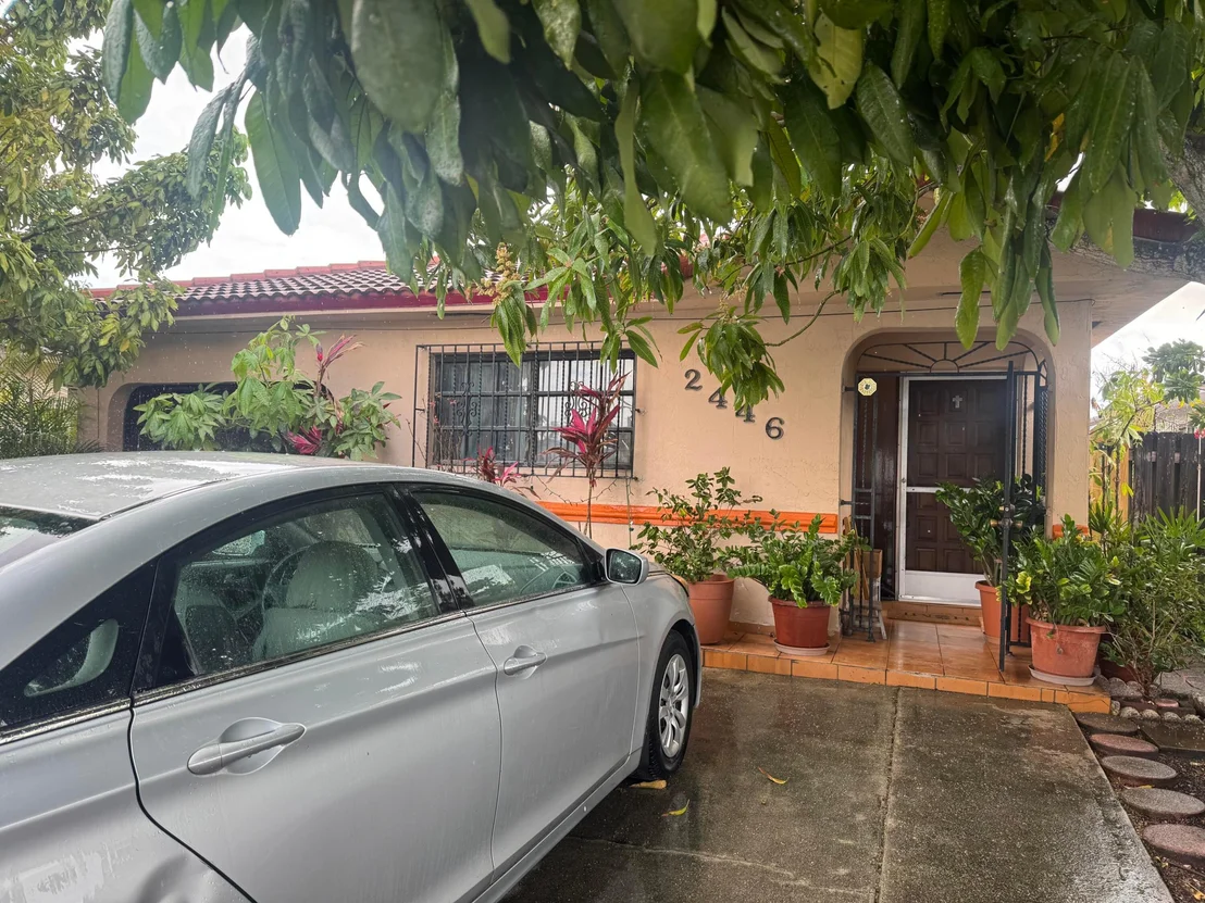 Photo of 2446 W 70th Place