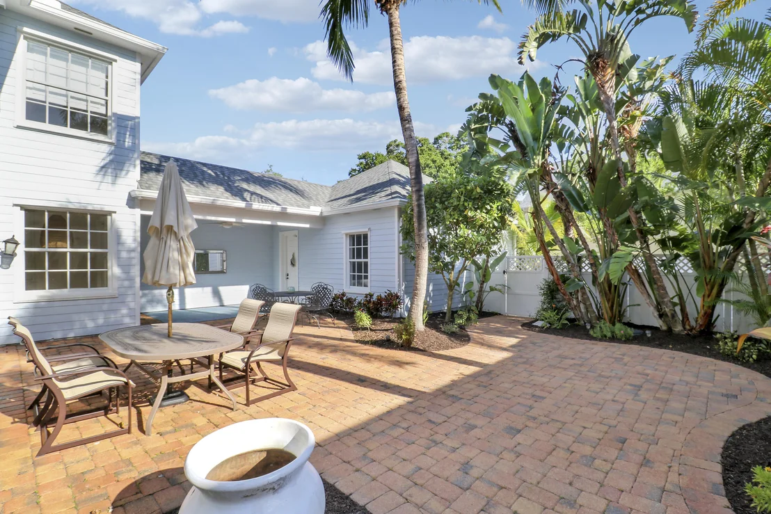 Photo of 329 Sweet Bay Circle