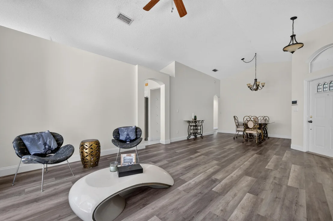 Photo of 7816 MANOR FOREST Lane