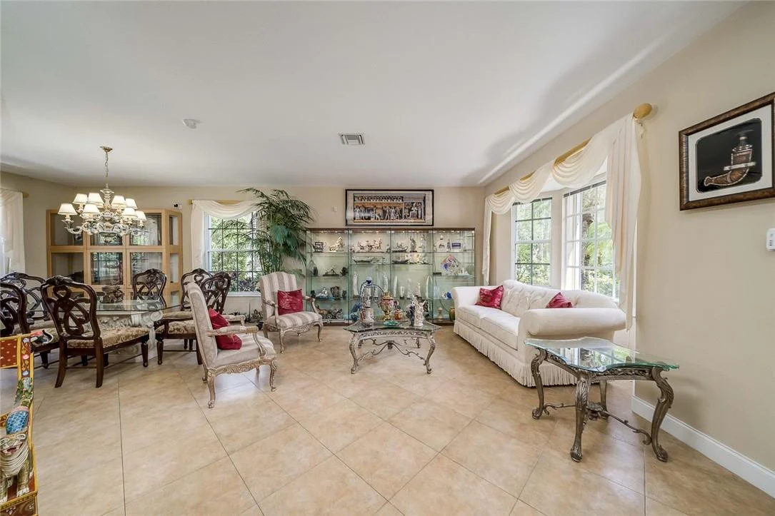 Photo of 2567 Jardin Drive