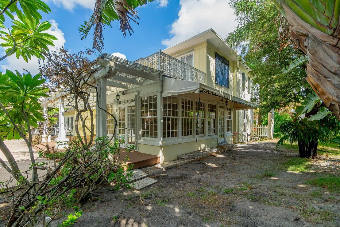 Photo of 210 BELMONTE Road