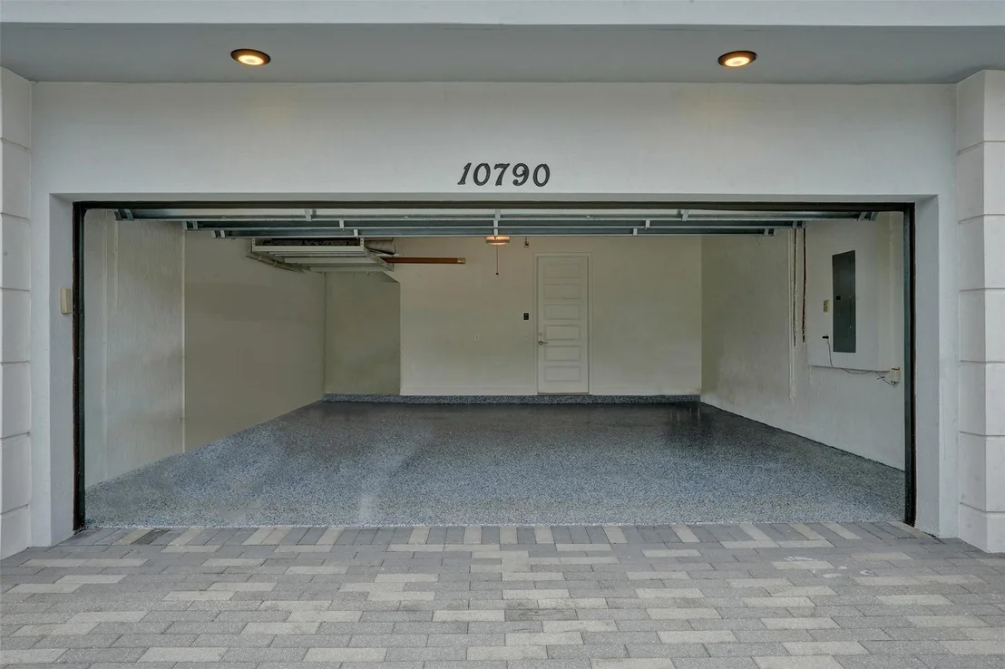 Photo of 10790 Pacifica Way