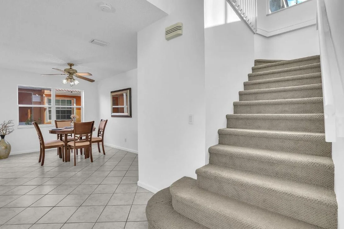 Photo of 7039 Middlebury Drive
