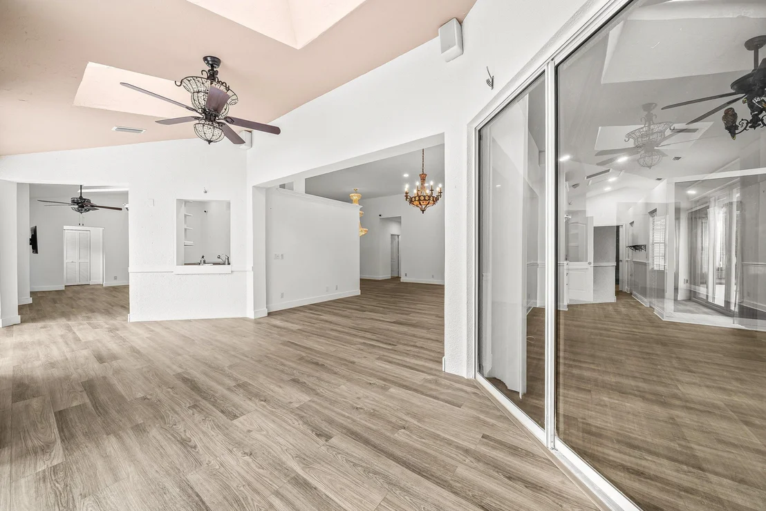 Photo of 230 Eagleton Estate Boulevard
