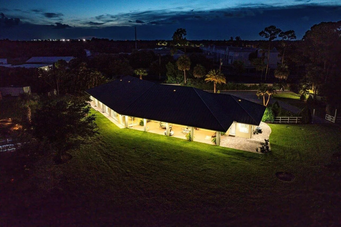 Photo of 6624 Dillman Road