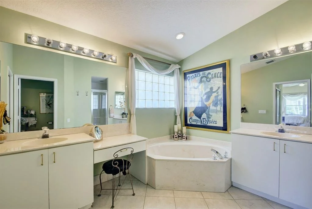 Photo of 6613 Sherbrook Drive