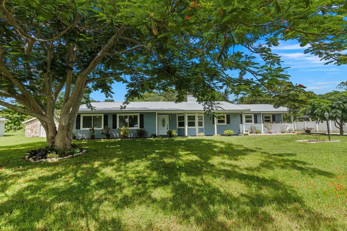 Photo of 5201 Seagrape Drive