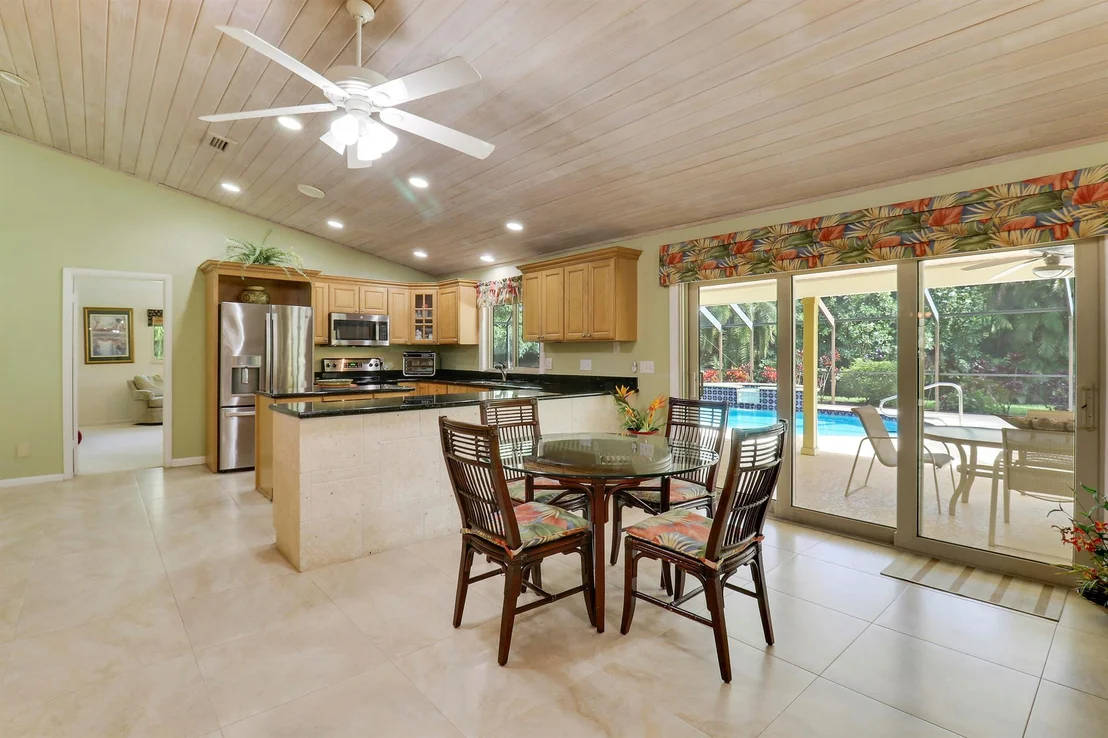Photo of 3774 SE Fairway E
