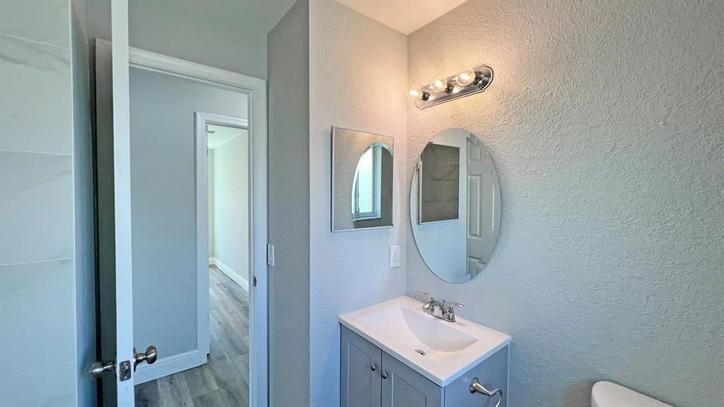 Photo of 1237 W 24th Street