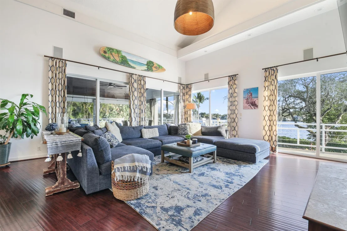 Photo of 5438 Pennock Point Road
