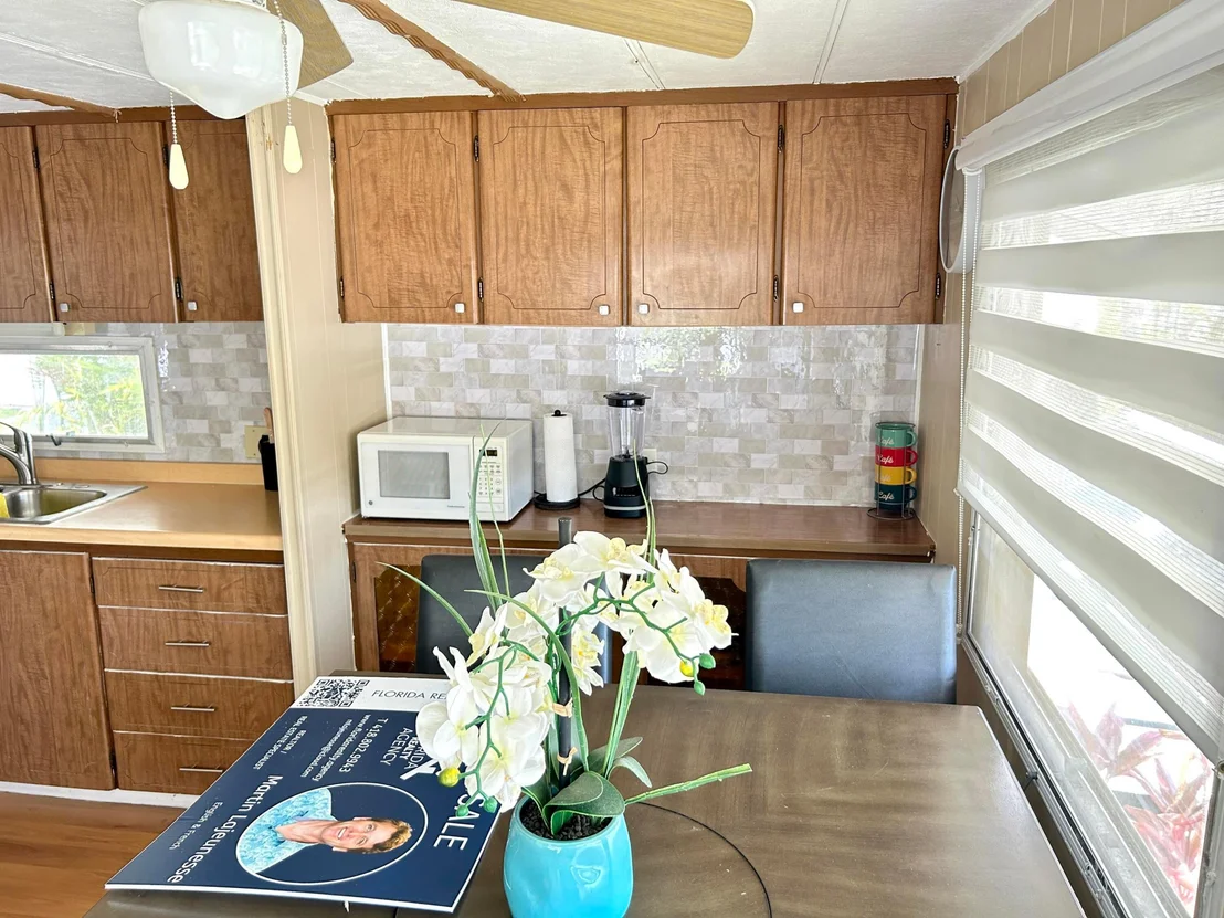 Photo of 615 Alamanda Lane