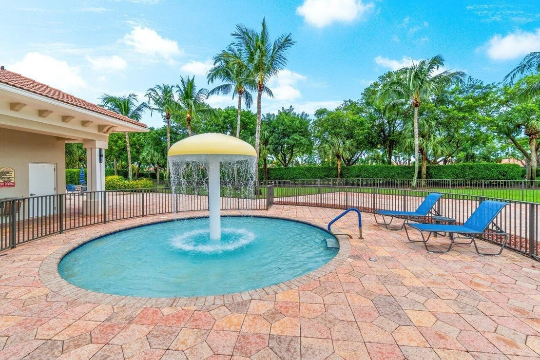 Photo of 6927 Boscanni Drive