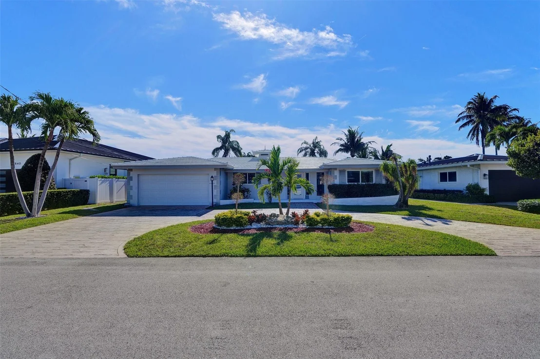 Photo of 850 SE 7th Avenue