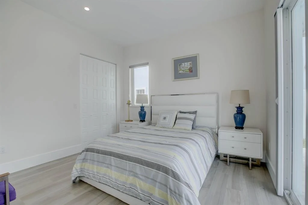 Photo of 4201 NE 30th Terrace