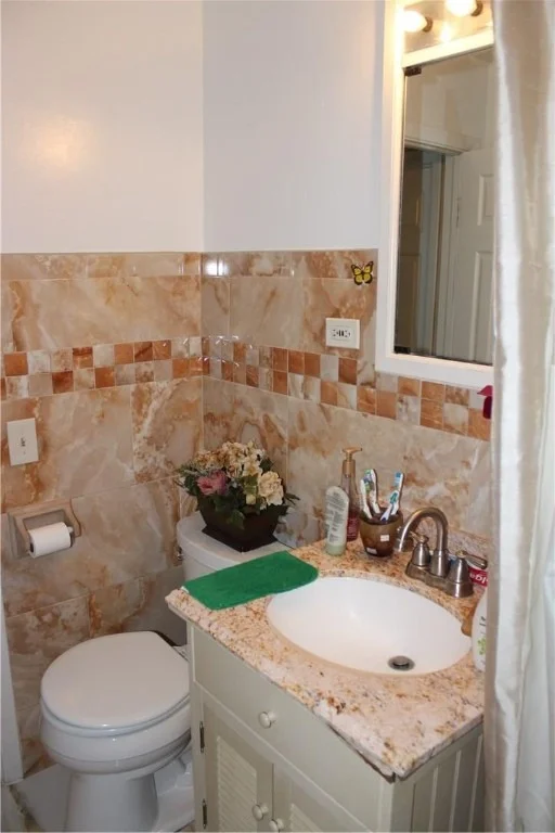 Photo of 352 Henthorne Drive