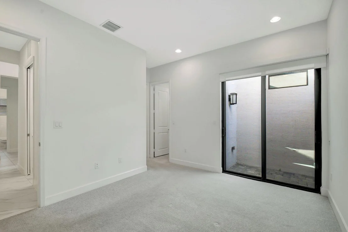 Photo of 9375 Mountain Pine Grove