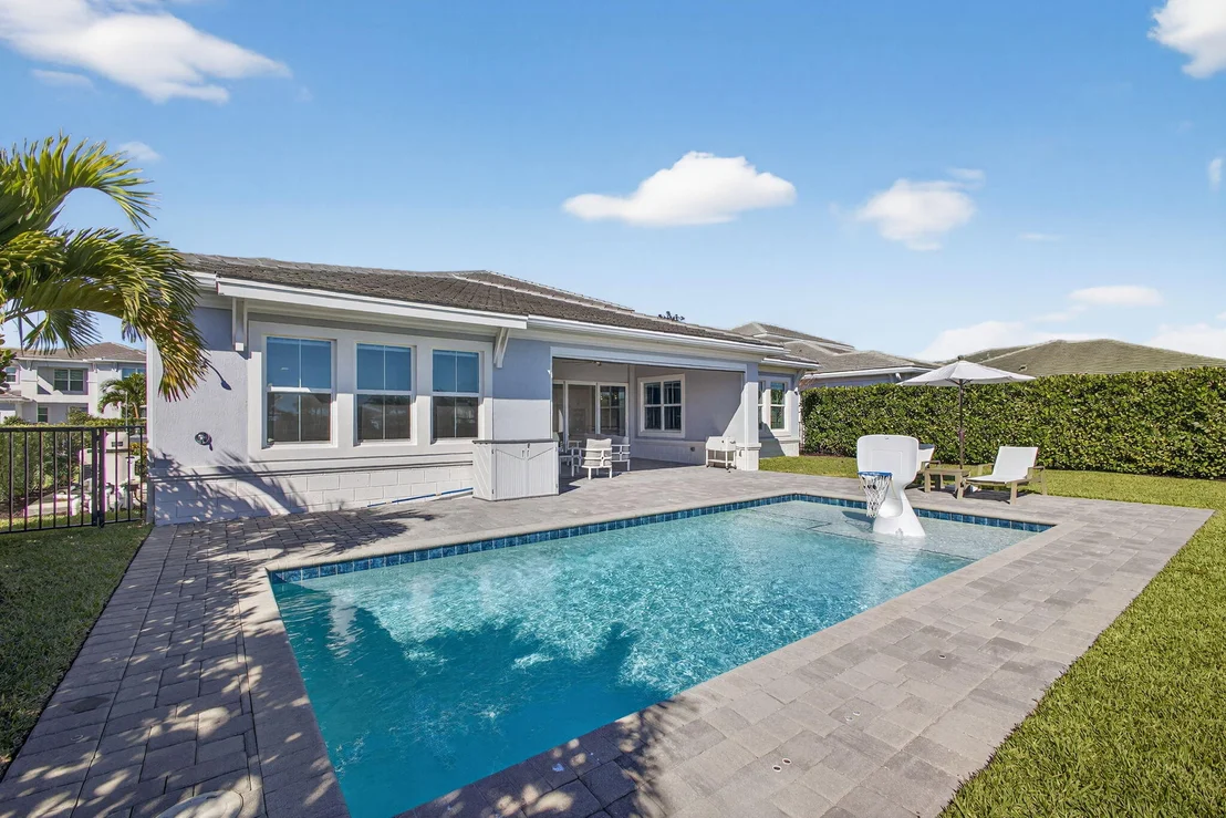 Photo of 9221 Crestview Circle