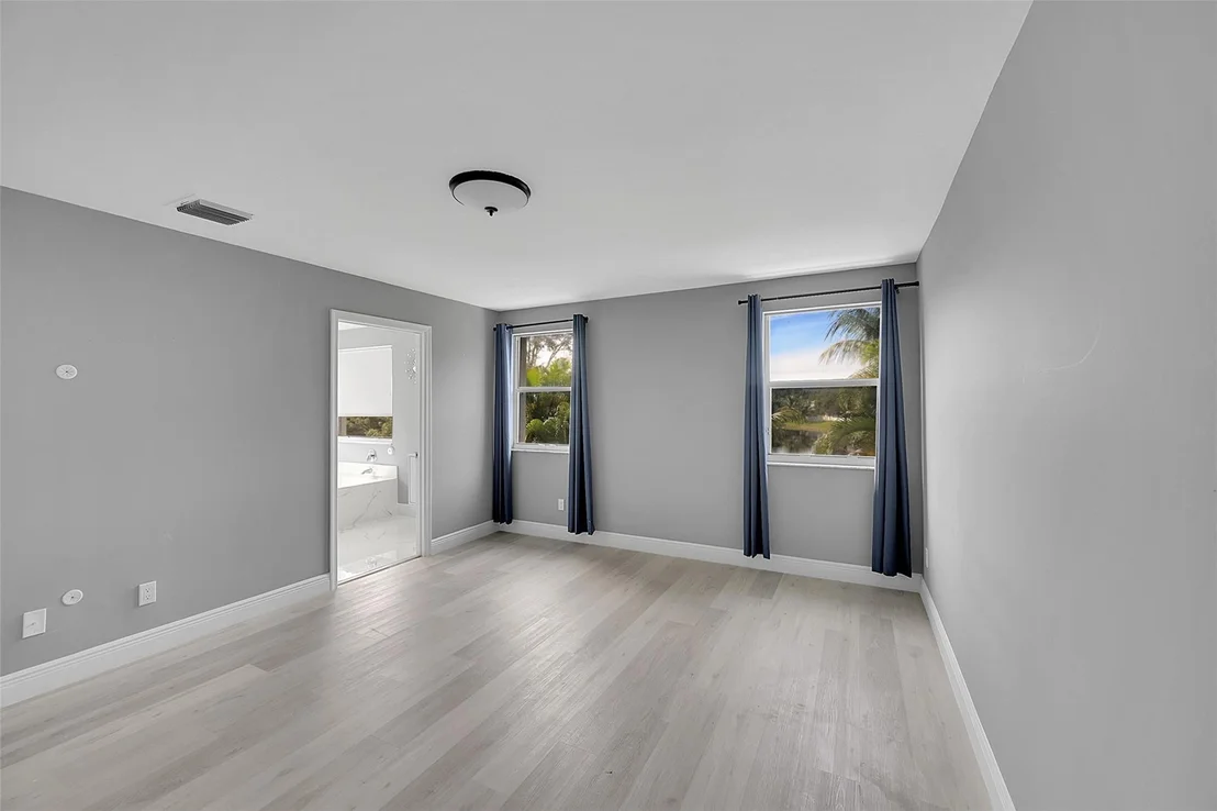 Photo of 8236 White Rock Circle