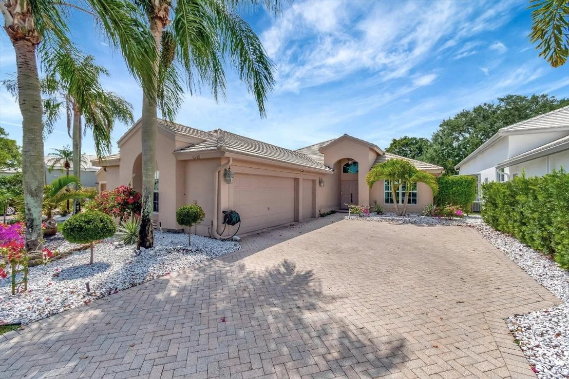 Photo of 6429 Three Lakes Lane
