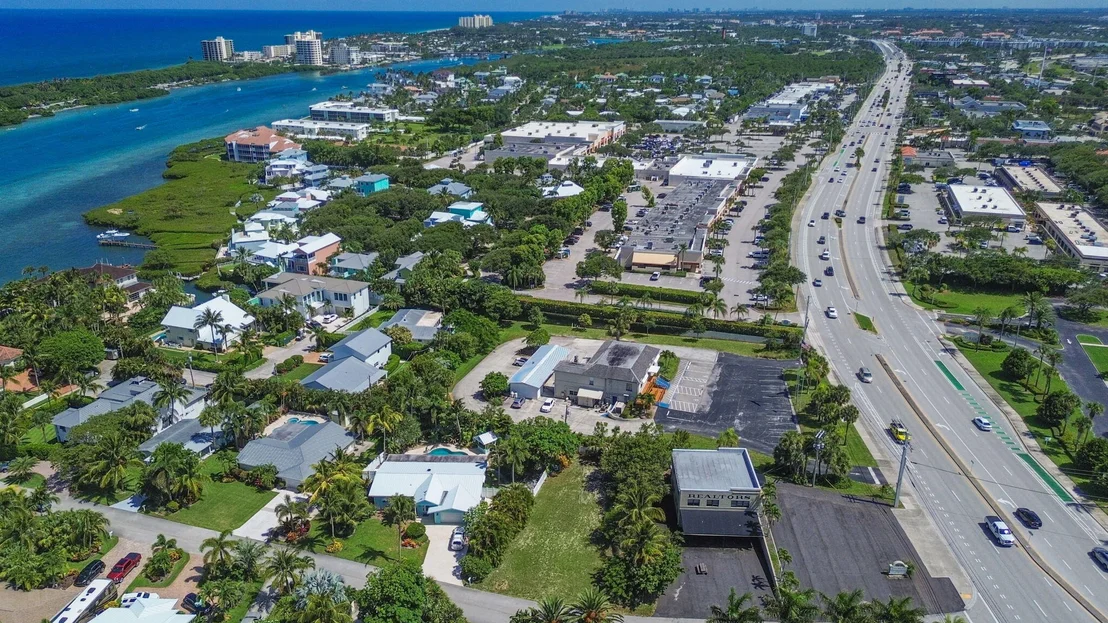 Photo of 3442 Harbor Road S