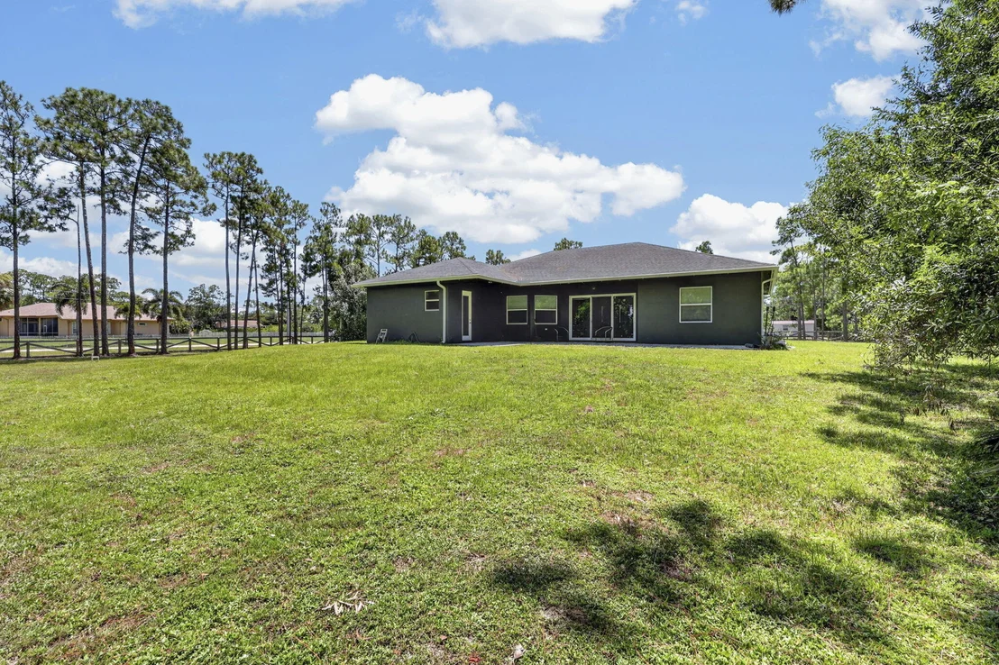 Photo of 17519 Tangerine Boulevard