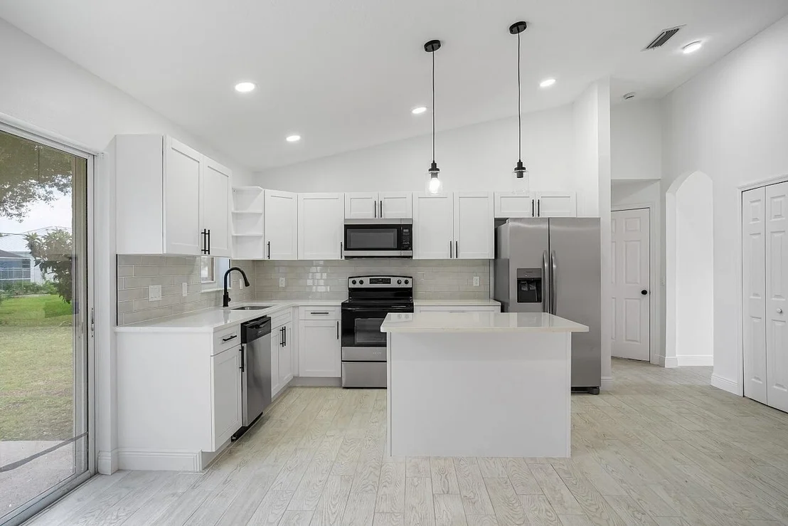 Photo of 673 Cavern Terrace