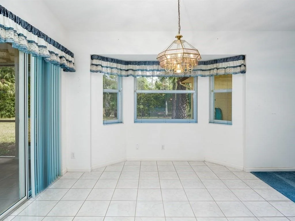 Photo of 4616 Avocado Boulevard